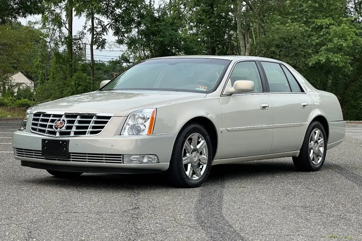 Cadillac DTS