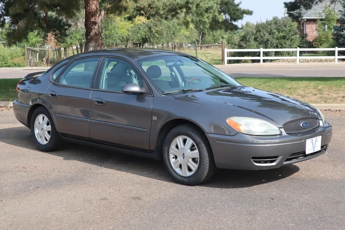 Ford Taurus