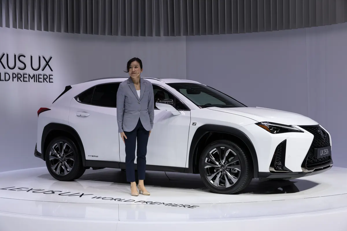 Lexus UX