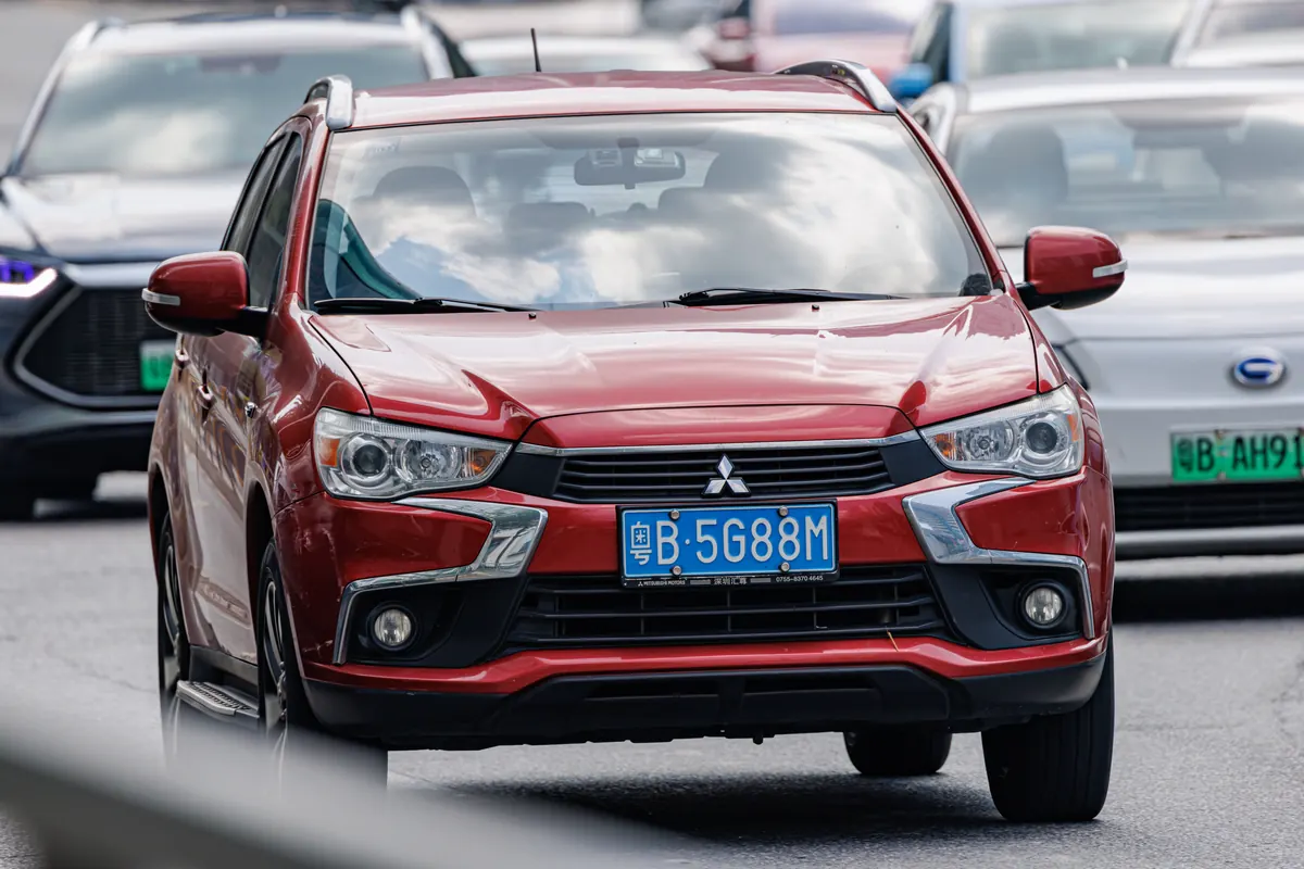 Mitsubishi Outlander Sport